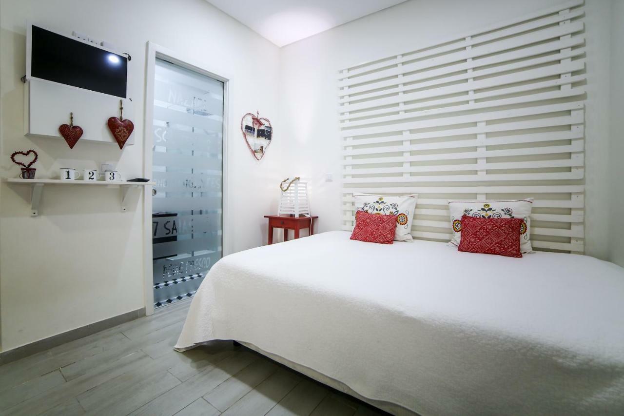 Estudio 40A Nazare Luaran gambar